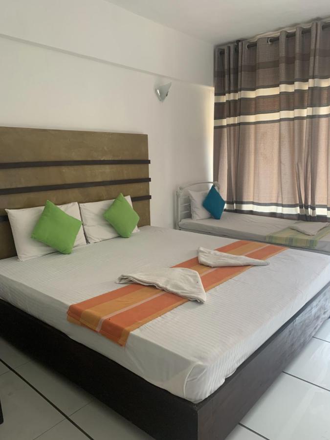 360 Beach Residence Негомбо Екстер'єр фото